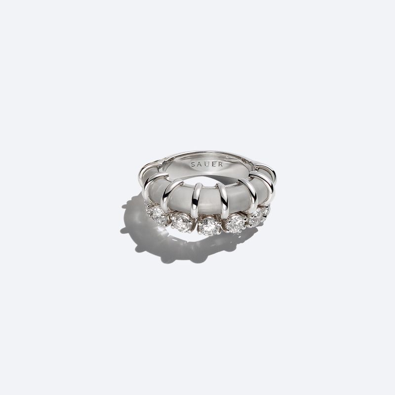 CRYSTAL-THEODORA-RING