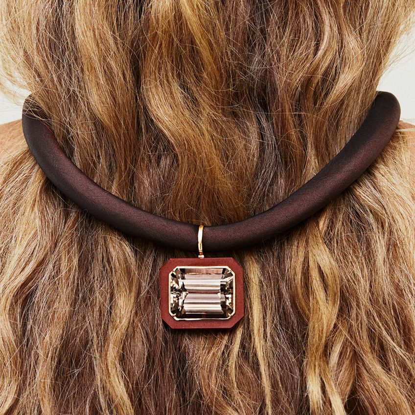 Yvonne Frames Necklace